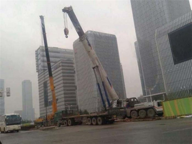 仙游县25吨吊车能吊多重设备？